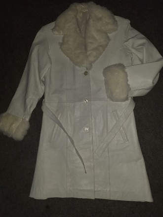 Пальто из натуральной кожи бело-белоснежного цвета (фото не передает)
на подкла. . фото 12