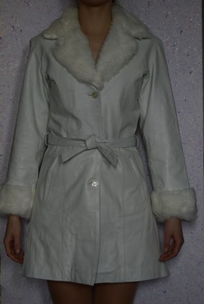 Пальто из натуральной кожи бело-белоснежного цвета (фото не передает)
на подкла. . фото 7