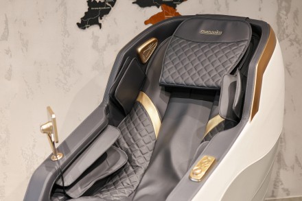 Новий японський бренд в Україні!
Масажне крісло зроблено для людей, які цінують . . фото 8