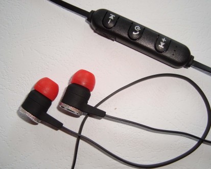 Бездротові Bluetooth-навушники Stereo E-10


Характеристики:

• Тип: н. . фото 3