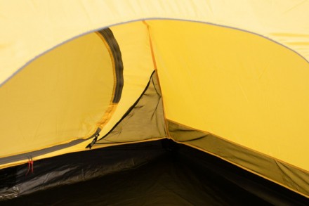 Палатка 4-місна Tramp Mountain 4 (V2) експедиційнаТридугова модель конструкції" . . фото 5