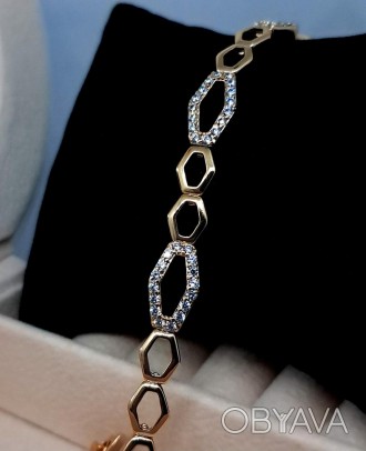 Красивый женский браслет из медицинского золота. Изделие выполнено из качественн. . фото 1