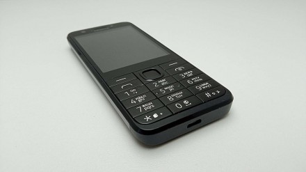 Телефон, экран 2.8", разрешение 320x240, камера 2 МП, слот для карты памяти, Blu. . фото 8