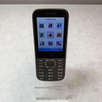 Телефон, поддержка трех SIM-карт, экран 2.4", разрешение 320x240, камера 1.30 МП. . фото 2