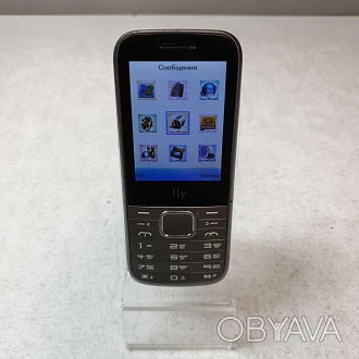 Телефон, поддержка трех SIM-карт, экран 2.4", разрешение 320x240, камера 1.30 МП. . фото 1