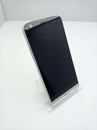 Большой дисплей
LG G5 оснастили 5.3-дюймовым дисплеем с разрешением 2560х1440 пи. . фото 6