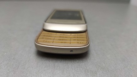 Телефон с выдвижным корпусом, поддержка двух SIM-карт, экран 2.6", разрешение 32. . фото 6