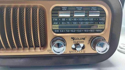 Радиоприемник портативный работающий в трех диапазонах (FM, AM, SW) также воспро. . фото 3