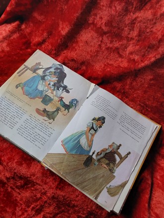 Сказки для детей на английском языке 1979 год.Пересылка предметов по миру после . . фото 7