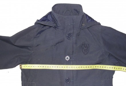 Куртка Bimbus демисезонная с капюшоном на рост 128-132 см.
Состояние очень хоро. . фото 4