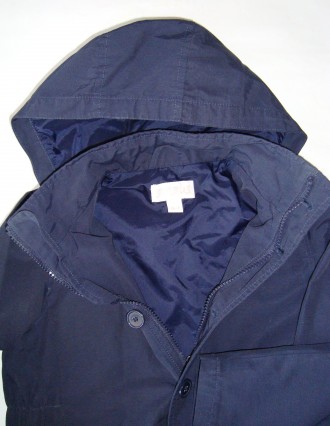 Куртка Bimbus демисезонная с капюшоном на рост 128-132 см.
Состояние очень хоро. . фото 2