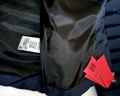 Мужская демисезонная куртка Hugo Boss 
c  отстегивающимся капюшоном  , синего ц. . фото 4