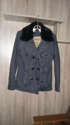 Куртка Naf - Naf женская демисезонная. Размер 42 - 44 (S), цвет чёрный. Силуэт п. . фото 2