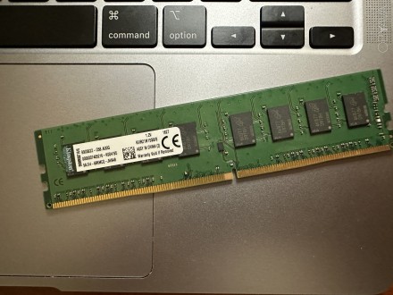 Оперативка Kingston 8Gb DDR4 2133. . фото 1