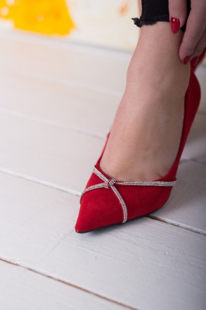 Жіночі туфлі червоні Cabaret 2606
Туфлі жіночі виконані зі штучної замші. Модель. . фото 11