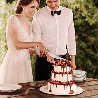 Ни одно свадебное торжество не будет полным без великолепного свадебного торта. . . фото 9