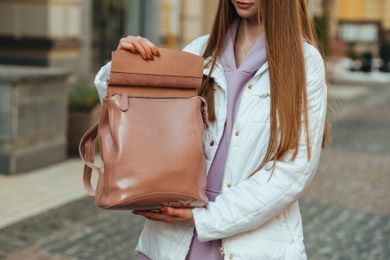 Женский кожаный рюкзак из натуральной кожи розово-лиловый Tiding Bag - 9436
 
Ха. . фото 6