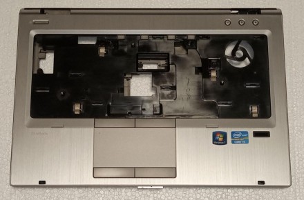 Низ корпуса з ноутбука HP EliteBook 8470p (поддон та палмрест в зборі)

Стан н. . фото 2