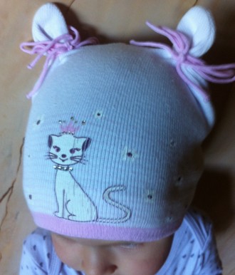  Симпатична одинарна, бавовняна шапка для дівчинки, з вушками з малюнком Шапочка. . фото 2