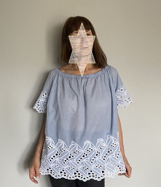 
Бавовняна жіноча блузка великого розміру блакитного кольору вільного-розширеног. . фото 4