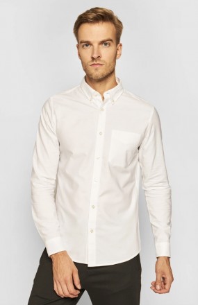 
Чоловіча біла сорочка з дуже щільної бавовни — класичної стилі з овальним низом. . фото 2