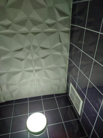 Самоклеюча декоративна настінно-стельова 3D панель зірки 700х700х5мм (116)
Мрієт. . фото 6