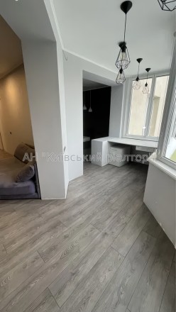 Продам 1-кімнатну, повністю укомплектованою технікою і меблями готову квартиру Ж. . фото 8