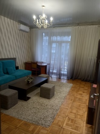 Продам реальную 2 комнатную квартиру,сталинка в отличном состоянии с мебелью и т. Центр. фото 3