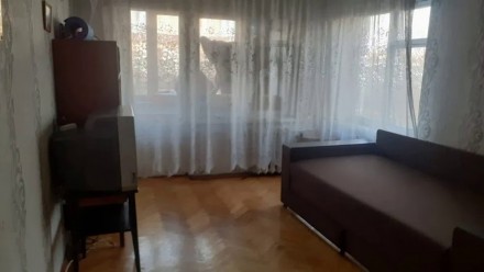Продам 2-х комнатную квартиру в Днепровском районе, на пр-те Мира, 12. Соцгород.. . фото 2
