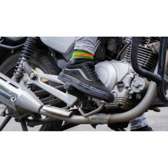 
Опис водонепроникних шкарпетки DexShell Running DS645BOR:
Шкарпетки — це незамі. . фото 3