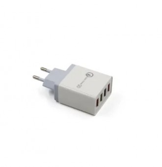 
Сетевое зарядное устройство D22 белый на 4 USB с поддержкой QC 3.0, Fast Charge. . фото 3