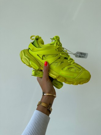 Жіночі кросівки BALENCIAGA Track Neon. Київ. фото 1 Жіночі кросівки BALENCIAGA Track Neon. Київ. фото 1