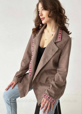 Классический пиджак с этно акцентом сделает твой образ особенным и стильным
Пидж. . фото 2