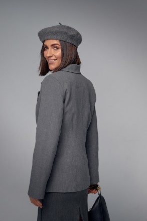 Женский однобортный пиджак - это классическая и элегантная модель верхней одежды. . фото 3