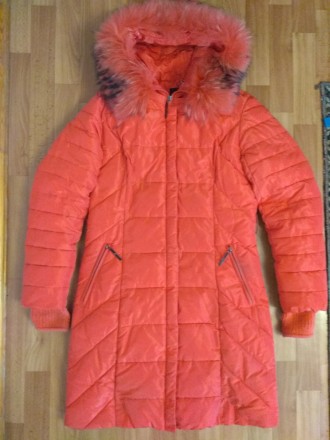 Жіноче пальто - пуховик SymonDer, коралового кольору, з капюшоном. Розмір XL. Ро. . фото 2