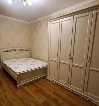 Пропонуємо двоспальне ліжко Артеміда з каретною стяжкою у сучасному класичному с. . фото 8