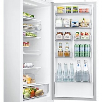 Холодильник вбудований з морозильною камерою Samsung BRB30602FWW

Є в наявност. . фото 5