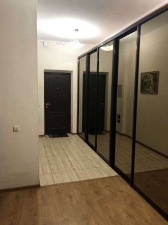 Продаж сучасної 2х кімнатної квартири на Позняках біля метро, вул. Срібнокільськ. . фото 7