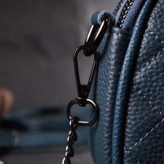 Оригінальна, стильна сумочка купол синя на ланцюжку через плече виготовлена з на. . фото 10