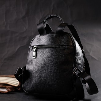 Маленький компактний жіночий шкіряний стильний чорний рюкзак виготовлений з м'як. . фото 5