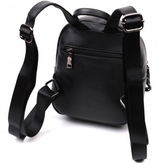 Маленький компактний жіночий шкіряний стильний чорний рюкзак виготовлений з м'як. . фото 3