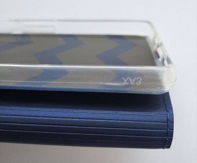 Чохол книжка для смартфона  Sony Xperia XA3   в гарному стані (є малопомітні пля. . фото 5
