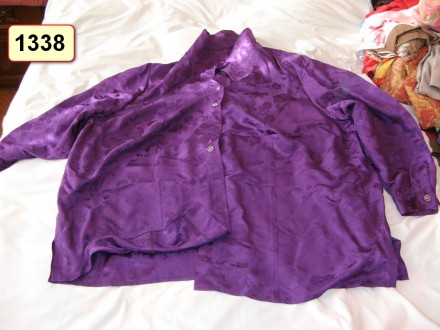 Продам недорого жіночі блузки 64-66 розміру.
Вживані, у дуже хорошому стані.
П. . фото 4