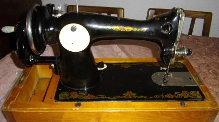 Швейная машинка ПМЗ серии «Подольск» - «Зингер»
Швейная. . фото 3