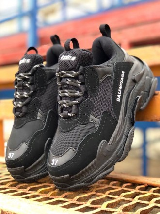 Кроссовки мужские черные Balenciaga Triple S (03340) 
Легендарная модель обуви Б. . фото 8