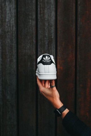 Кроссовки женские белые Adidas Stan Smith
Любимые многими женские кроссовки Адид. . фото 8