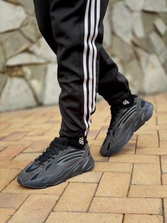 Кроссовки мужские черные Adidas Yeezy Boost 700 V2 
Обновленная версия кроссовок. . фото 11