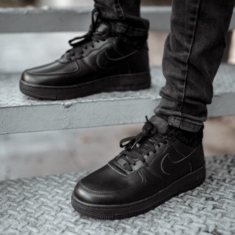 Кроссовки мужские черные зимние Nike Air Force
Легендарная модель обуви Найк уже. . фото 6