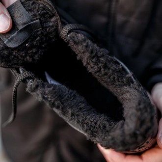 Кроссовки мужские черные зимние Nike Air Force
Легендарная модель обуви Найк уже. . фото 3