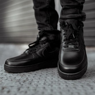 Кроссовки мужские черные зимние Nike Air Force
Легендарная модель обуви Найк уже. . фото 5